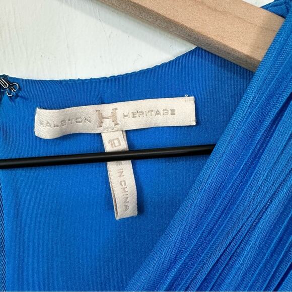 HALSTON Pleated Drop Waist Dress 10 - Picture 8 of 10